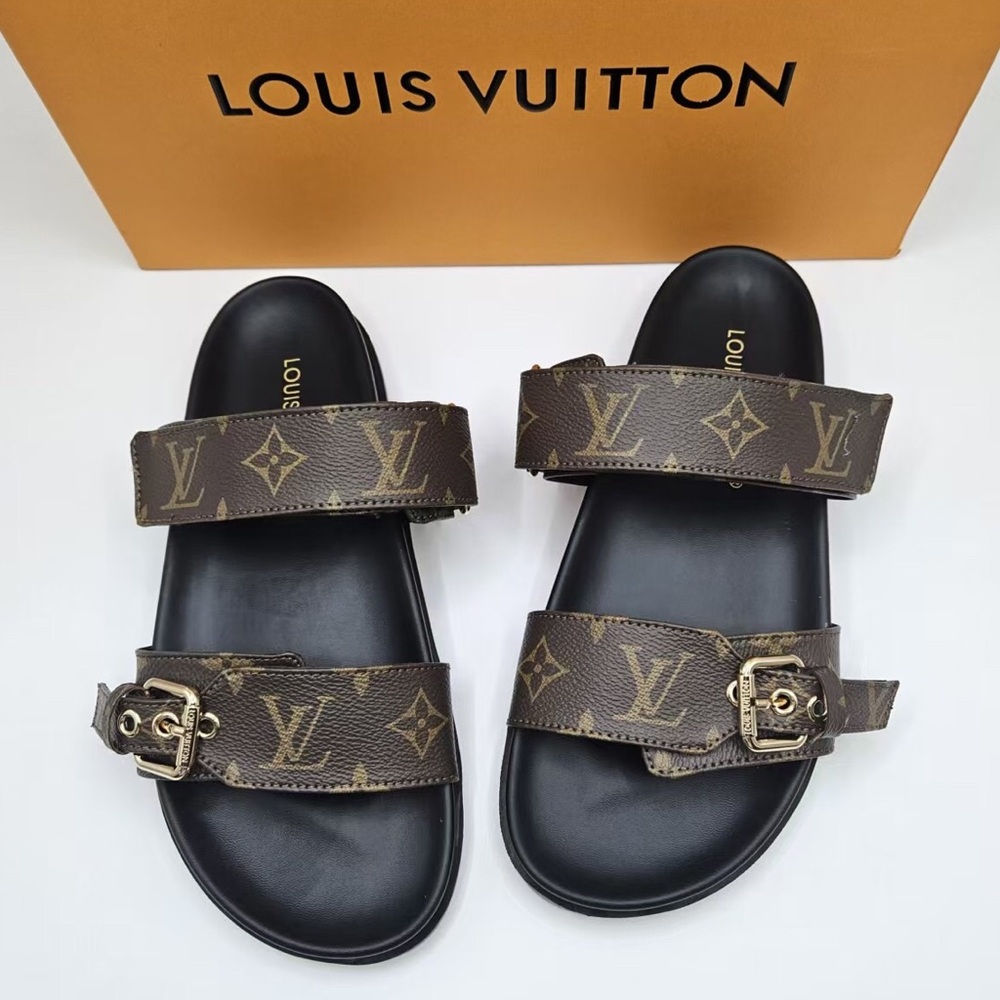 🖤 Louis Vuitton Black Flat Sandals